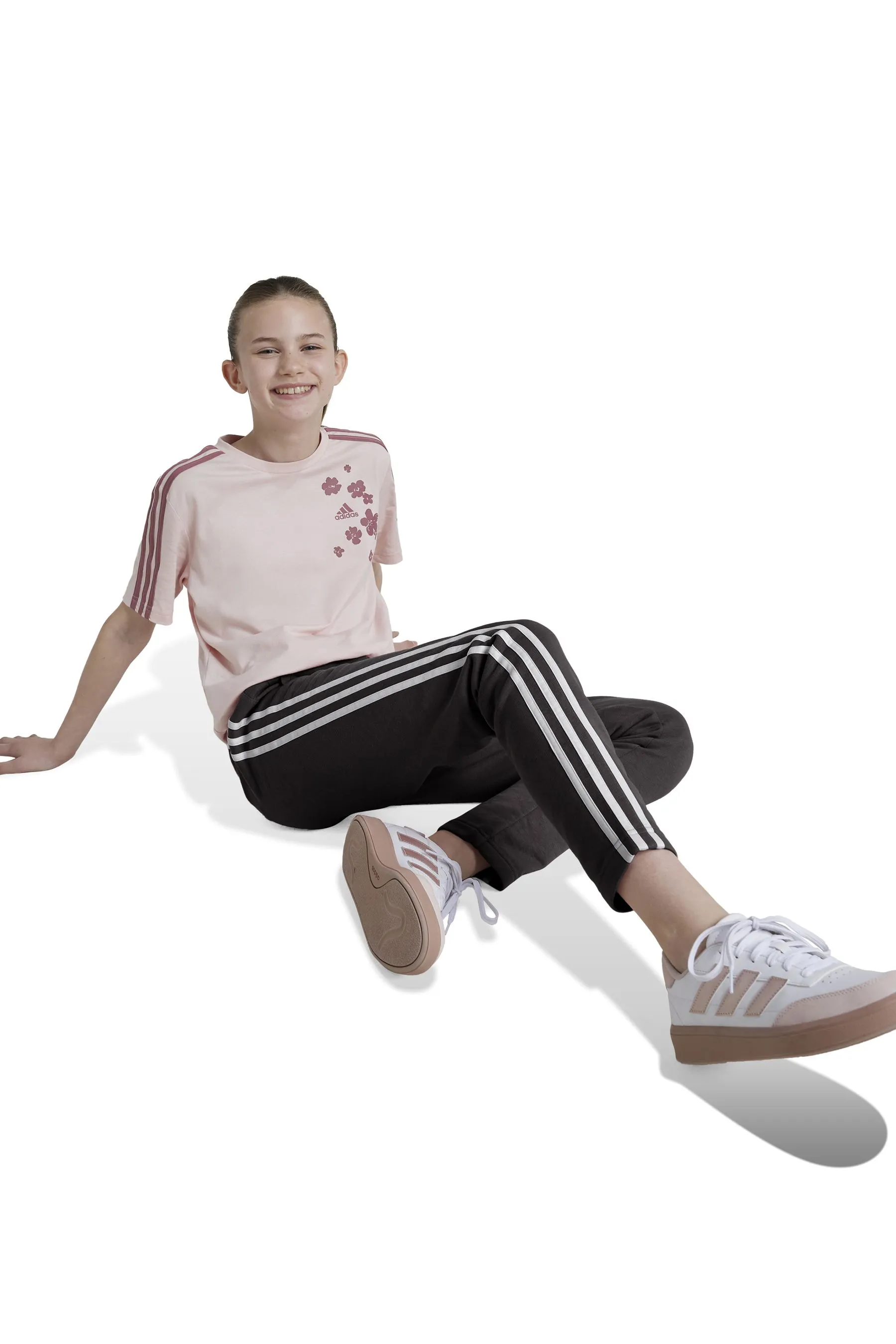 adidas Essenziale 3 A righe Joggers    