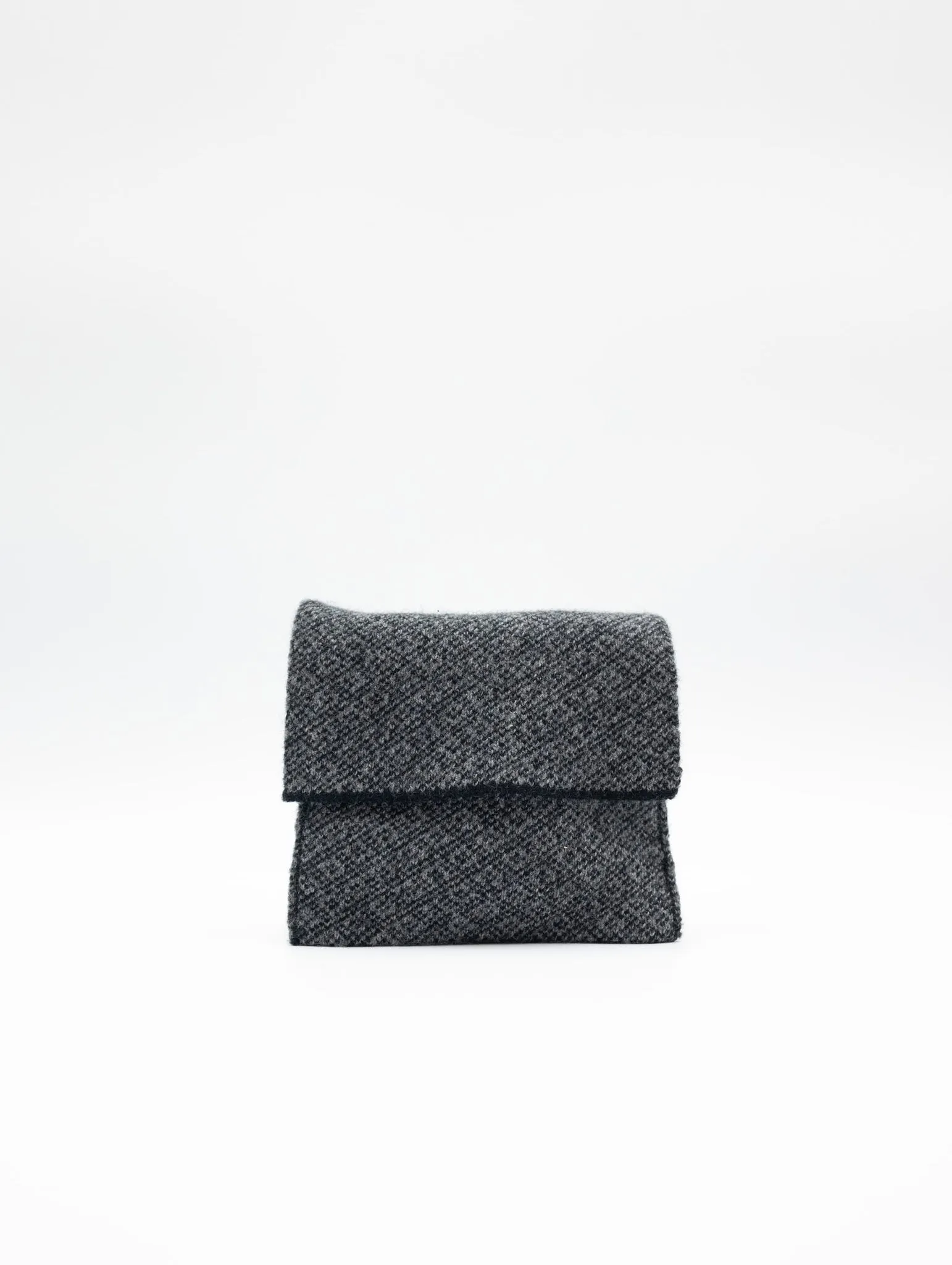 Papillon Altea in Cashmere Grigio/Nero