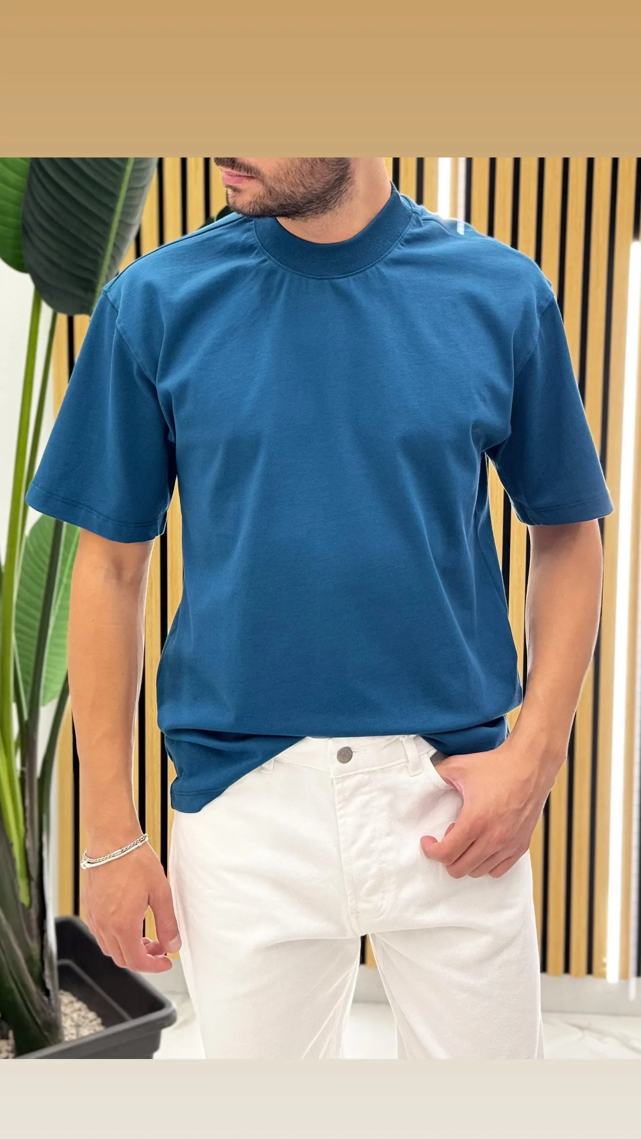 T-shirt doppia mezzo collo